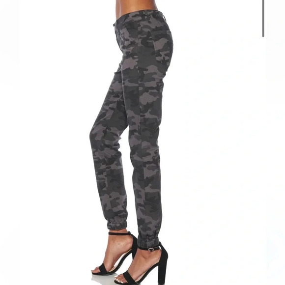 David Bitton Commander Buffalo Mid Rise Utility jogger camouflage  size 25 - Picture 5 of 16